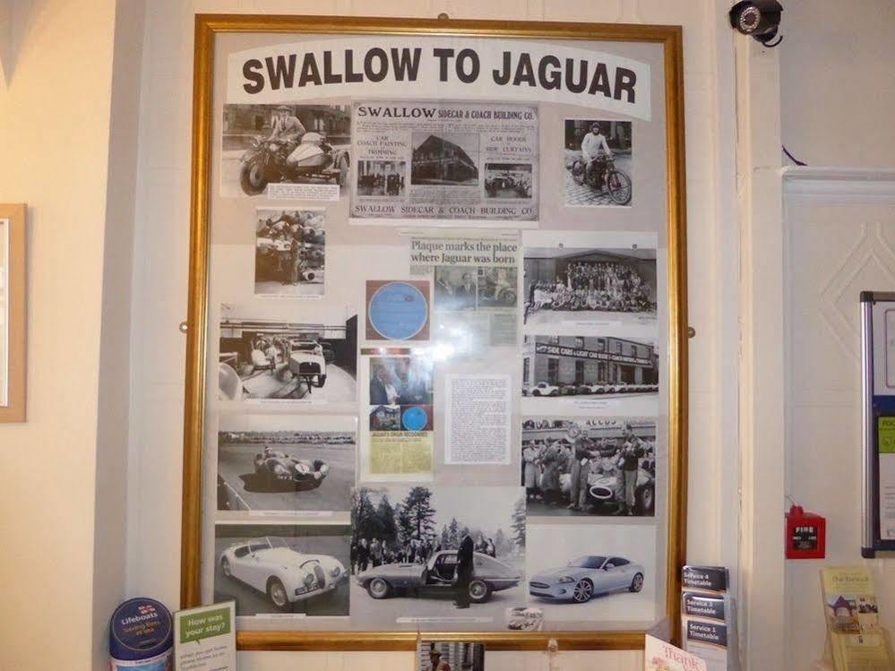 The Berwick - Over 40'S Only Blackpool Bagian luar foto